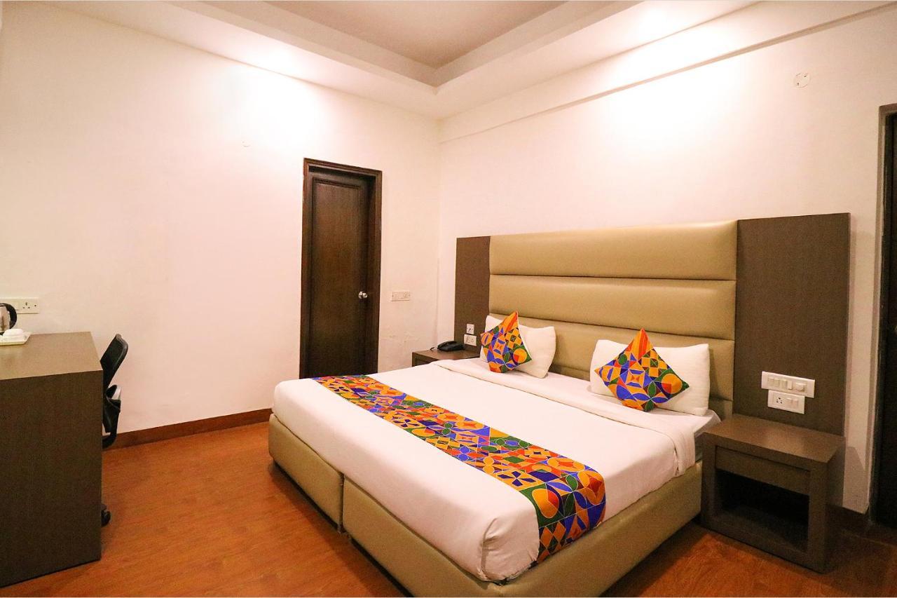 Hotel Bel Morris Nowe Delhi Zewnętrze zdjęcie