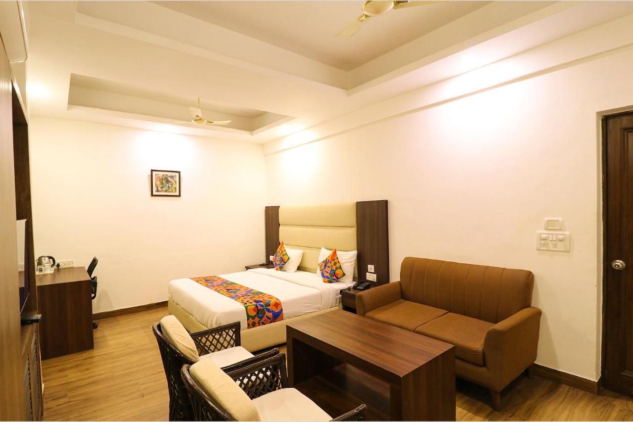 Hotel Bel Morris Nowe Delhi Zewnętrze zdjęcie
