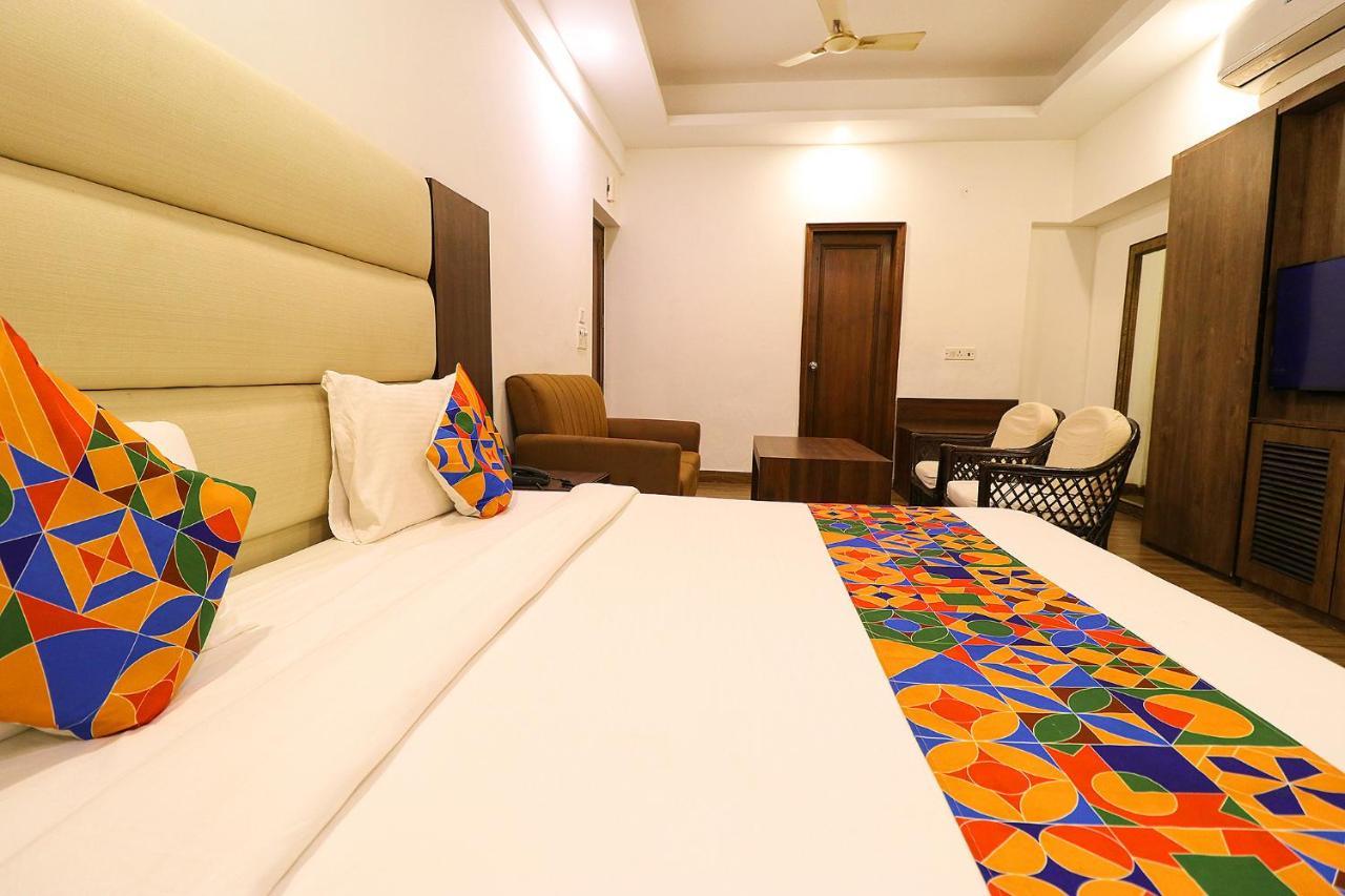 Hotel Bel Morris Nowe Delhi Zewnętrze zdjęcie
